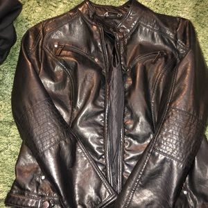 Women’s leather jacket